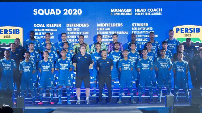 Tempat Belum Jelas, Pelatih Persib Minta Kontra MU di GBLA