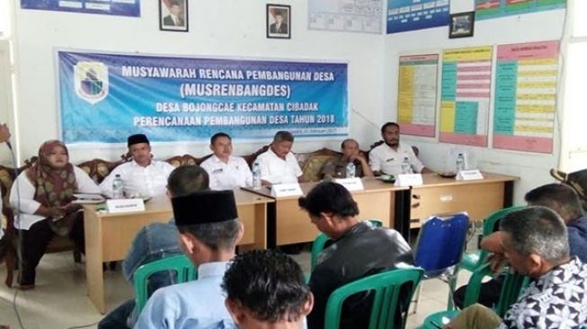 Jalan Kadu Bera- Kadu Mula Dibiarkan Rusak Bertahun-tahun
