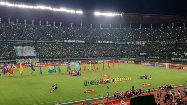 Opening Ceremony Liga 1 2020 di Stadion Gelora Bung Tomo, Surabaya (Suara.com / Adie Prasetyo Nugraha).