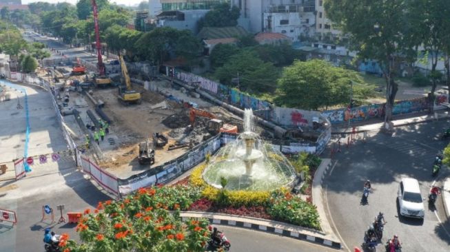 Minggu Dini Hari, Separuh Jalan Yos Sudarso Surabaya Sudah Bisa Dilalui