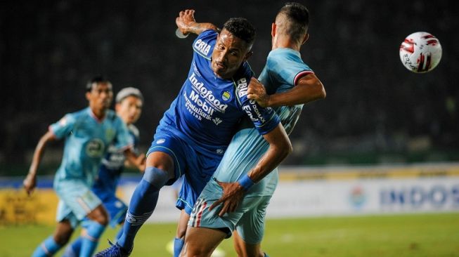 Pulang Kampung, Wander Luiz Borong Jersey Persib