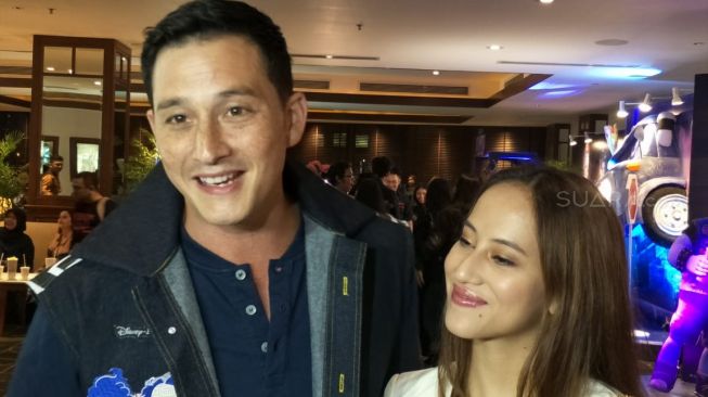 Mike Lewis dan Janisaa Pradja [Suara.com/Yuliani]