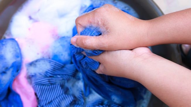 Empat Cara Mencuci Baju Sesuai Syariat Islam