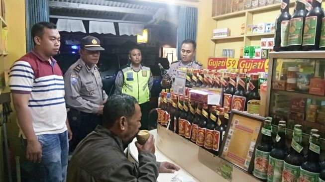 Polisi Sebut Kios Jamu di Kramatwatu Serang Tak Lagi Jual Miras Oplosan