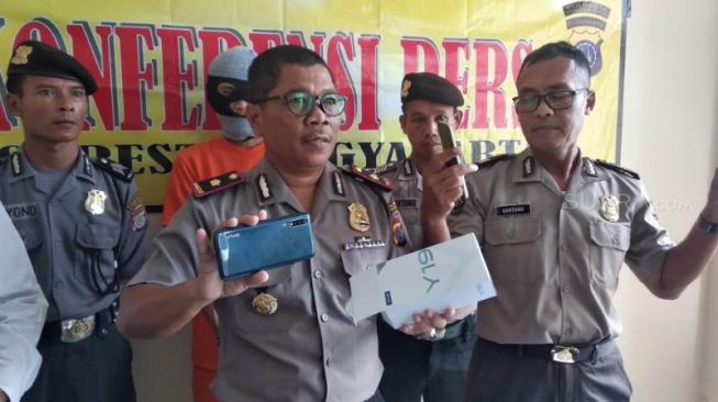 Sudah Punya Jabatan Tinggi, Pria Ini Malah Gelapkan Barang Elektronik