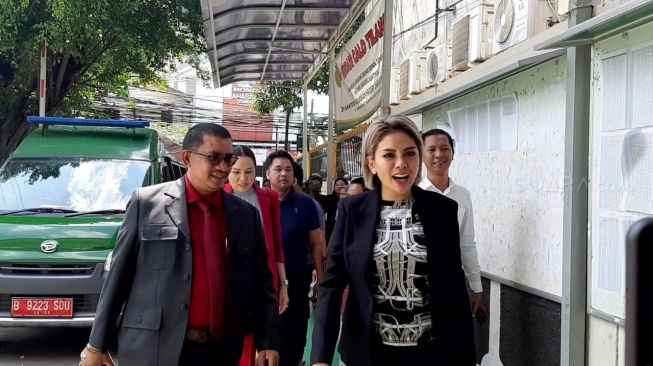 Ultah, Nikita Mirzani Pastikan Tak Ubah Sikap