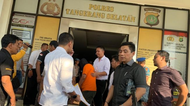 Polres Tangerang Selatan rilis penangkapan pelaku ancam culik, perkosa, dan bunuh Syifa Hadju [Suara.com/Evi Ariska]