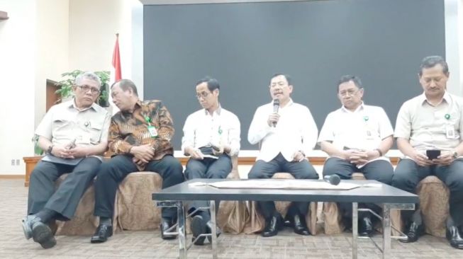 Kementerian Kesehatan RI memberi keterangan soal Indonesia positif corona, (2/3) (Suara.com/Dini)
