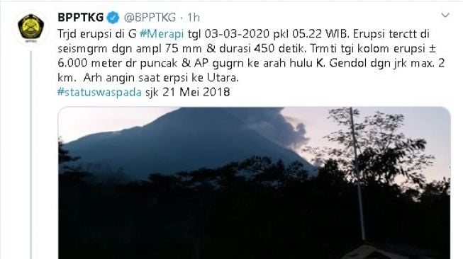 Merapi Erupsi, Muncul Kilatan-Kilatan dan Asap Tinggi