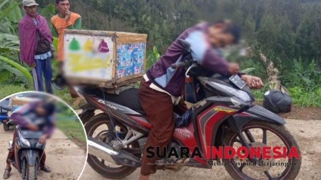 Sakit Tetap Dagang Demi Keluarga, Penjual Es Meninggal di Atas Motornya