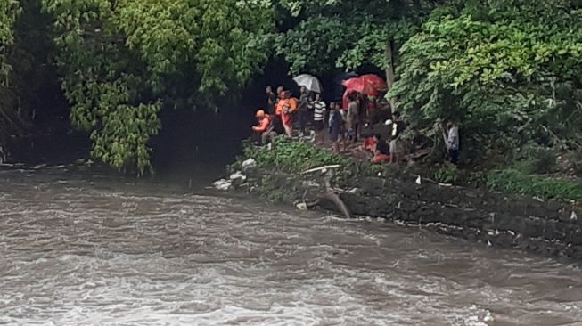 Hilang Saat Mandi di Kali Opak, Mbah Pairin Masih Belum Ditemukan