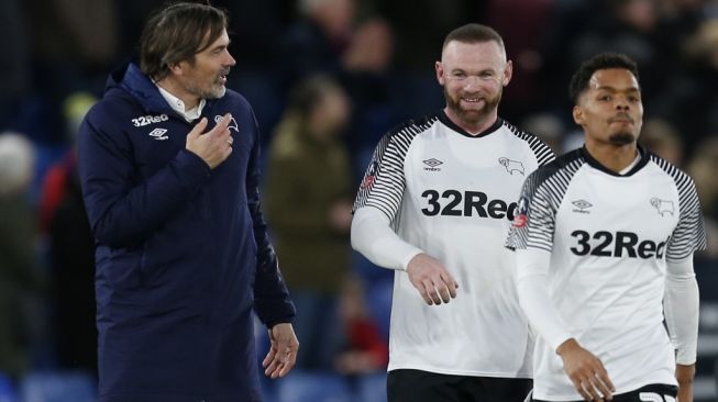 Phillip Cocu: Wayne Rooney Kartu Truf Derby County Hadapi Manchester United