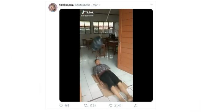 Ngenes! Asyik Olahraga Sambil Main TikTok, Lelaki Ini Justru Kena Prank