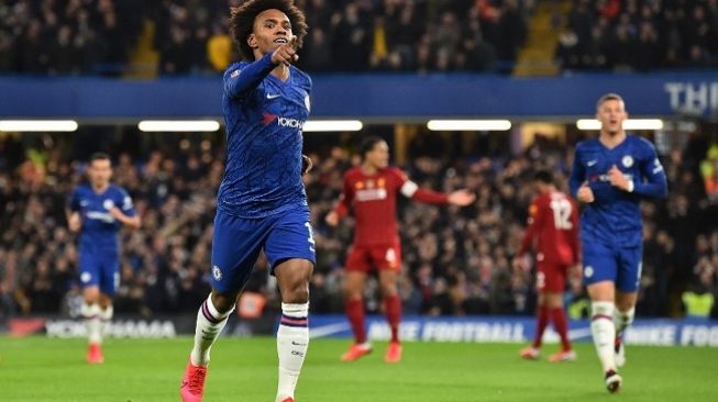 Penyerang sayap Chelsea, Willian mencetak gol kemenangan atas Liverpool dengan skor 2-0 di ajang Piala FA, Rabu (4/3/2020) dini hari WIB. (Foto: AFP)