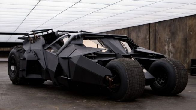 Gara-gara Nonton Film Batman, Pria Ini Langsung Bikin Mobil BatMobile