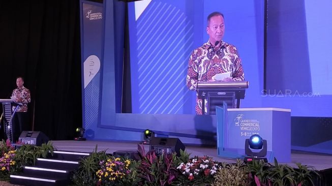 Menteri Perindustrian Agus Gumiwang Kartasasmita meresmikan GIICOMVEC 2020  [Suara.com/CNR ukirsari].