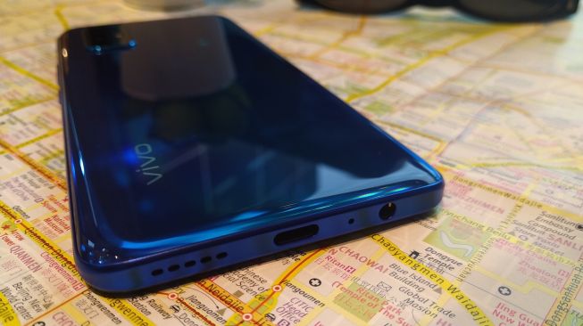 Vivo V19 diperkenalkan di Jakarta, Kamis (5/3/2020). [Suara.com/Tivan Rahmat]