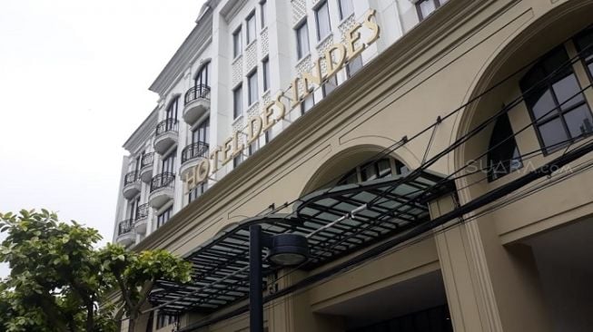 Penampakan Hotel Des Indes, Jakarta Pusat., Kamis (5/3/2020). (Suara.com/Novian).