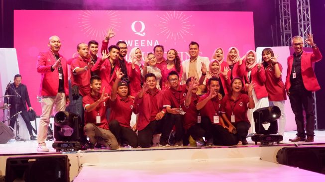 Meriahkan Grand Launching Qweena Skincare, Rossa: Tamunya Cantik-Cantik!