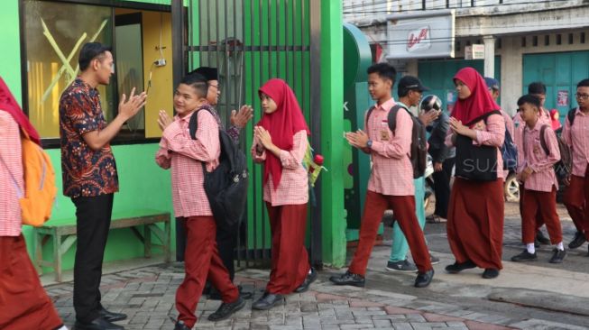 Cegah Corona, Disdik Kota Depok Larang Semua Sekolah Adakan Studi Tur