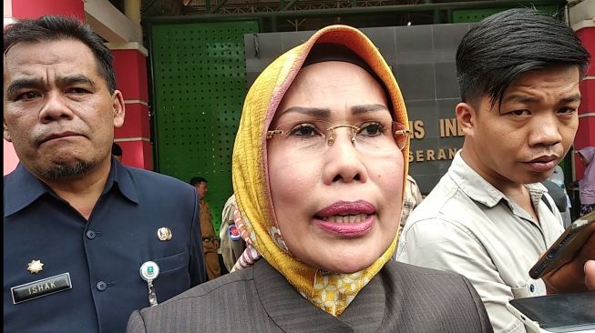 Viral Mau Masuk Kerja di Serang Ditarif Puluhan Juta, Bupati Tatu Geram