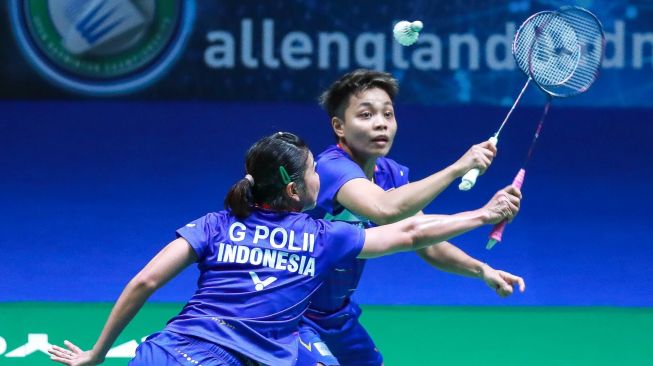 Pasangan ganda putri Indonesia, Greysia Polii/Apriyani Rahayu harus terhenti di babak pertama All England 2020 usai takluk dari wakil Korea Selatan, Kim Hye Rin/Chang Ye Na, Rabu (11/3/2020) malam WIB. [Dok. PBSI]