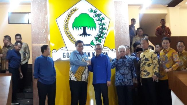 Terima Kunjungan PAN, Ketum Golkar: Kami Sepakat Omnibus Law Segera Dibahas