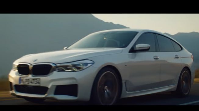 BMW 630i Gran Turismo virtual launch [YouTube: BMW Indonesia].