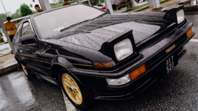 Toyota AE86 yang versi perdananya lahir pada 1986. Sebagai ilustrasi [Shutterstock].