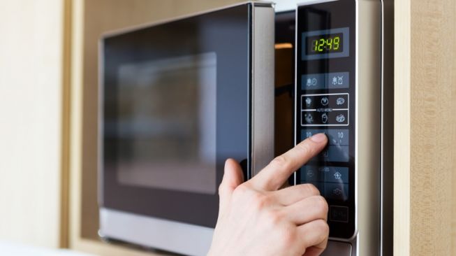Tips Memanaskan MPASI di Microwave, Jangan Sampai Nutrisinya Hilang!