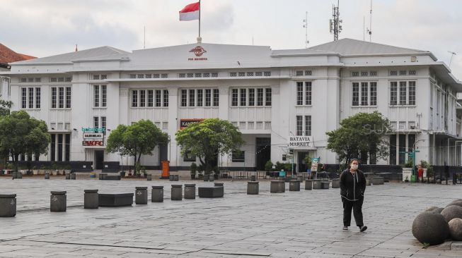 Suasana Kota Tua, Jakarta, Senin (16/3). [Suara.com/Alfian Winanto] 