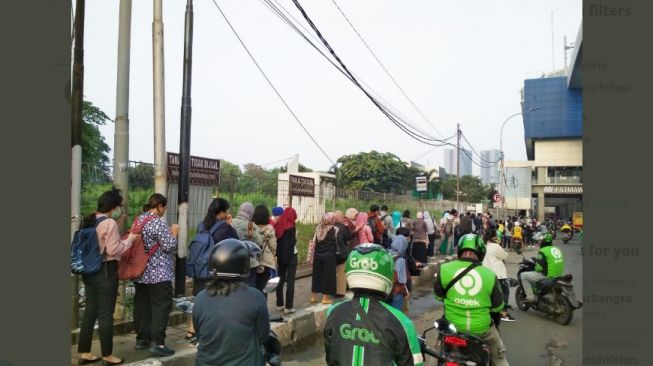 Kolaborasi Gojek dan MRT Percepat Integrasi Transportasi Publik