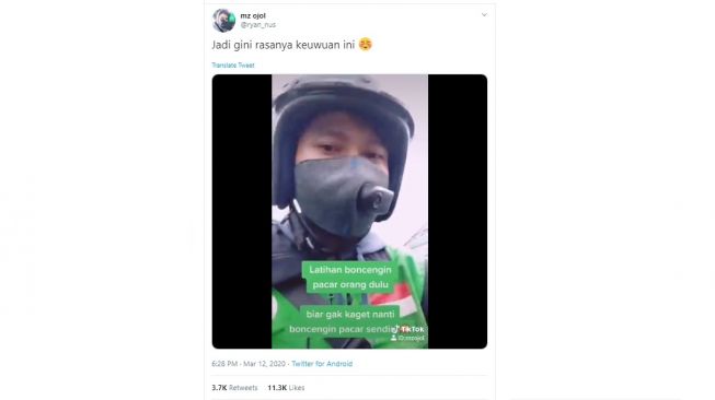 Aksi driver ojol bikin video uwu. [Twitter]