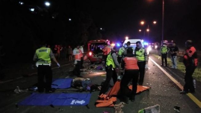 Bus ALS Kecelakaan di Tol Tangerang-Merak, 5 Orang Tewas