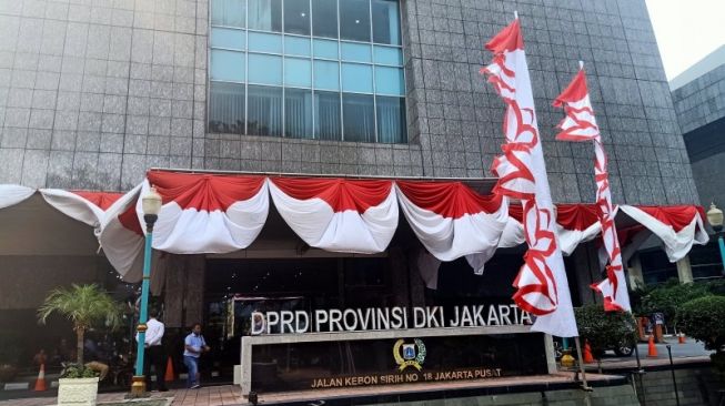 Belum Aman Corona, Gedung DPRD DKI Kembali Di-lockdown Selama 1 Pekan