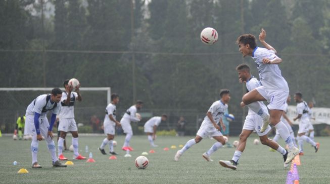 Vizcarra Akui Virus Corona Ganggu Persiapan Persib Bandung, Tapi...