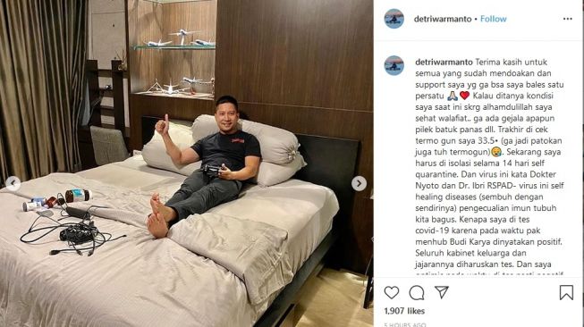 Unggahan Detri Warmanto di Instagram terkait dirinya yang positif corona dan harus mengisolasi diri. [Instagram @detriwarmanto/capture]