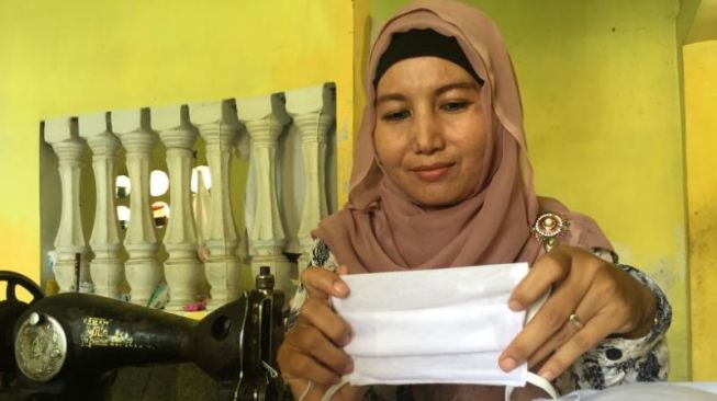 Banjir Order, Industri Masker Rumahan di Tulungagung Tambah Penjahit