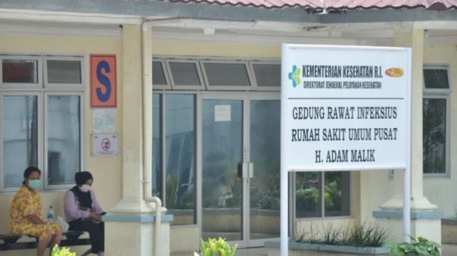 Perhatian! Ruang Isolasi Pasien Covid-19 di RSUP Adam Malik Penuh