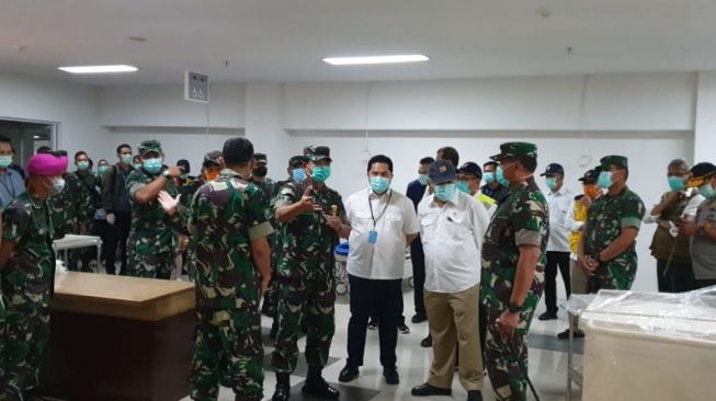 Sejumlah pejabat negara menengok fasilitas Rumah Sakit Darurat Covid-19 di Wisma Atlet Kemayoran, Jakarta. (Dok : PUPR). (Dok : PUPR)