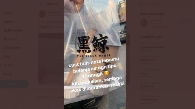 Antar Makanan, Kurir Ini Dapat Pesan So Sweet dari Pelanggannya