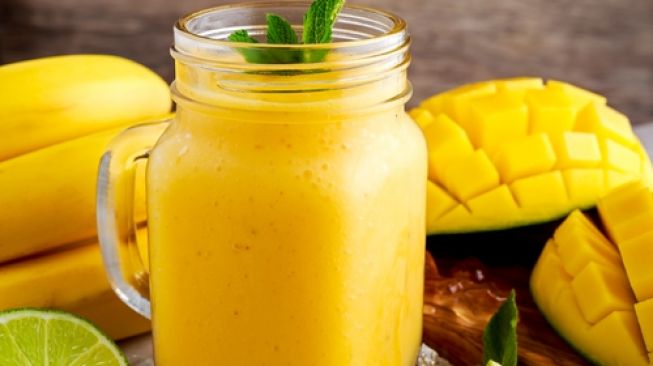 Resep Mango Smoothie, Solusi Biar Tidak Gerah saat di Rumah Aja