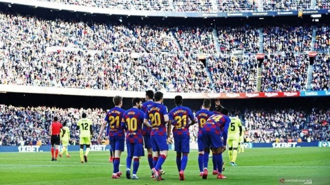 Para pemain tim Barcelona ketika menjalani laga lanjutan La LIga melawan Getafe di Nou Camp, Barcelona, Spanyol (15/2/2020) (D.Nakashima/AFLO/Daisuke Nakashima)