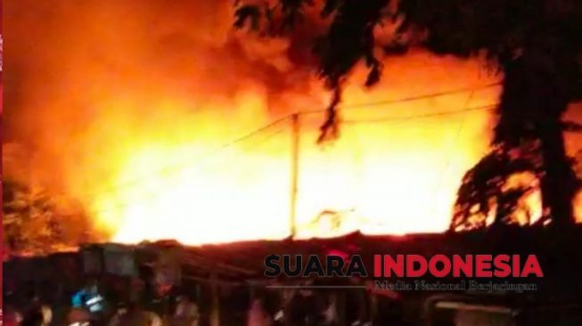 200 Kios dan Toko di Pasar Way Jepara Lampung Timur, Dilalap Si Jago Merah