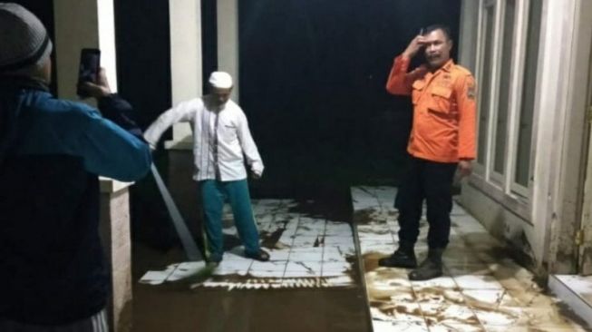 3 Desa Bandung Barat Diterjang Banjir Bandang