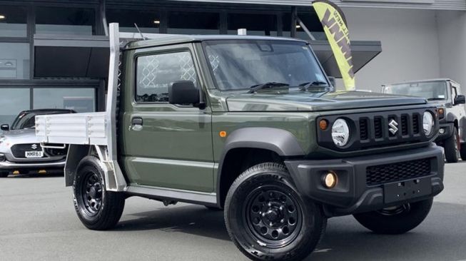 Suzuki Jimny Flatdeck gaya Selandia Baru [CarBuzz].