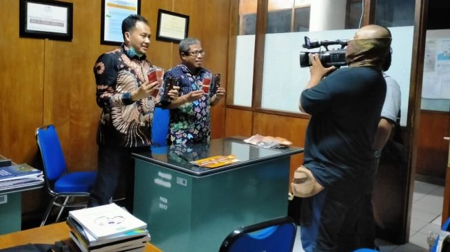 Peneliti Surabaya Temukan Obat Virus Corona, Akan Diproduksi Massal