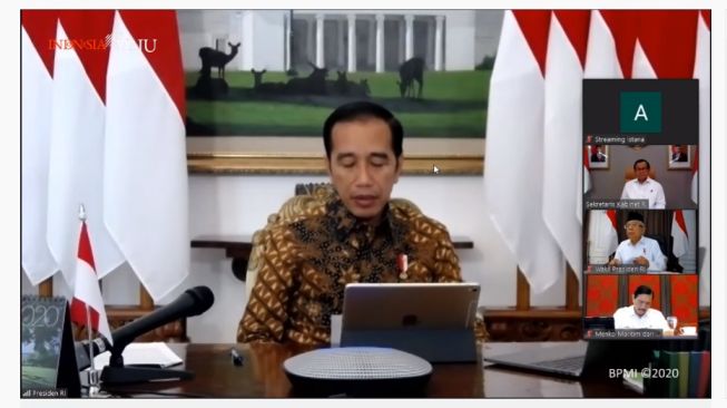 Presiden Jokowi ketika menggelar Ratas Laporan Gugus Tugas Covid-19, 30 Maret 2020. (YouTube/Sekretariat Presiden)