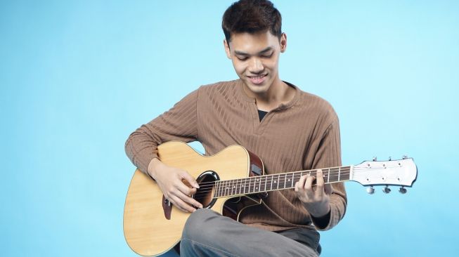 Ingin seperti Rich Brian, Bagas HP Bikin Lagu Berbahasa Inggris