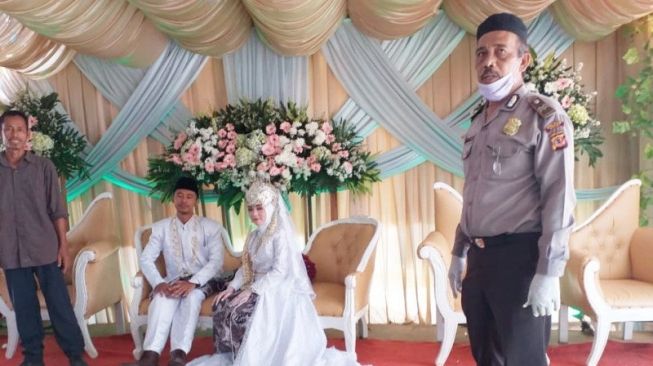 Nekat Gelar Pesta di Tengah Wabah Corona, Resepsi Nikah Dibubarkan Polisi